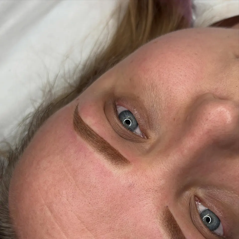 Soft, defined, balanced brows